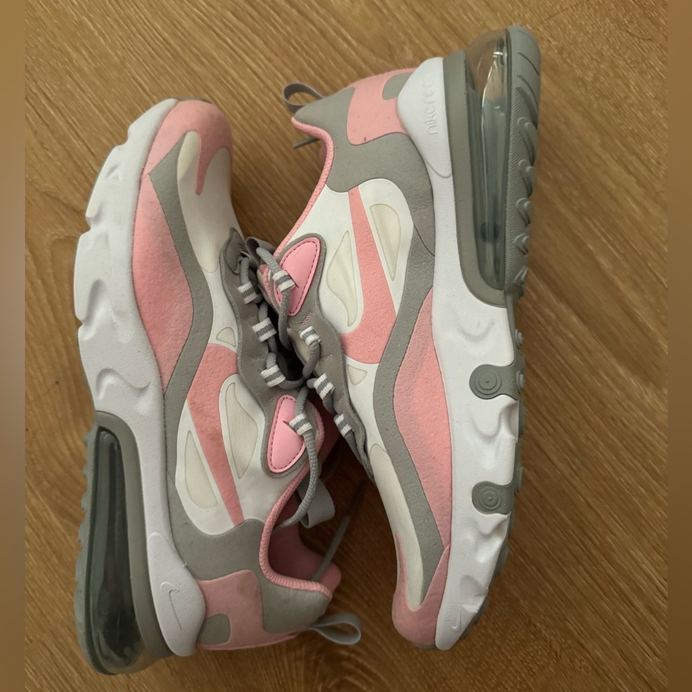 Nike Air Max 270